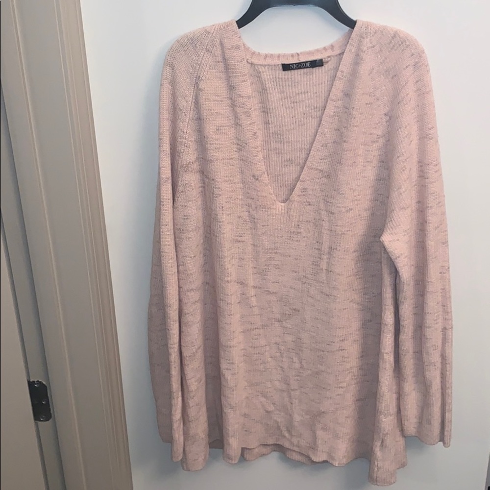 Nic+Zoe V-neck pale pink sweater